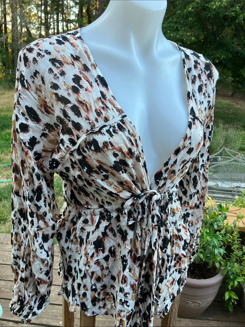 Gimicks BKE tie  waist animal print low-cut tap perfect for beach one size
